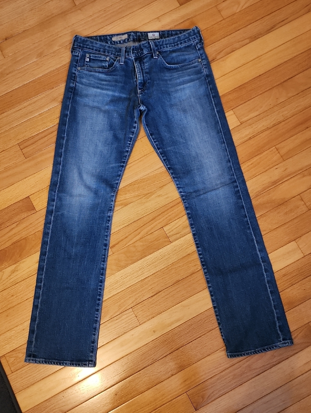 AG Adriano Goldschmied Straight Jeans in Indigo Wash